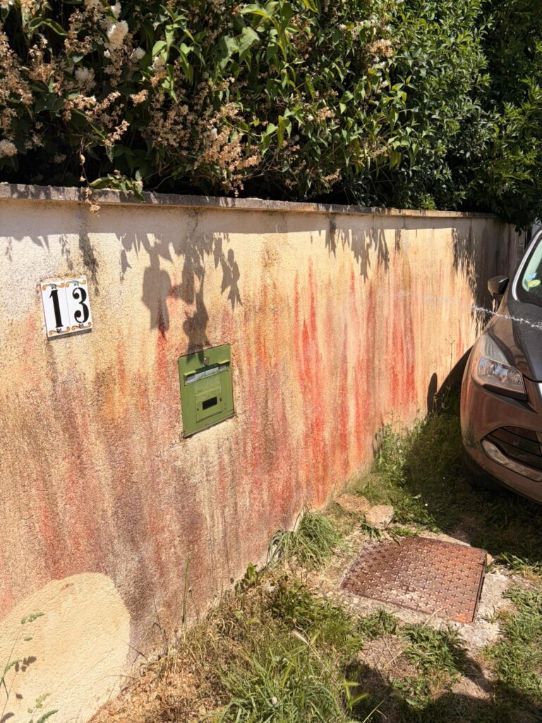 remise en peinture de murs extérieurs à Hames-Boucres - Façadier